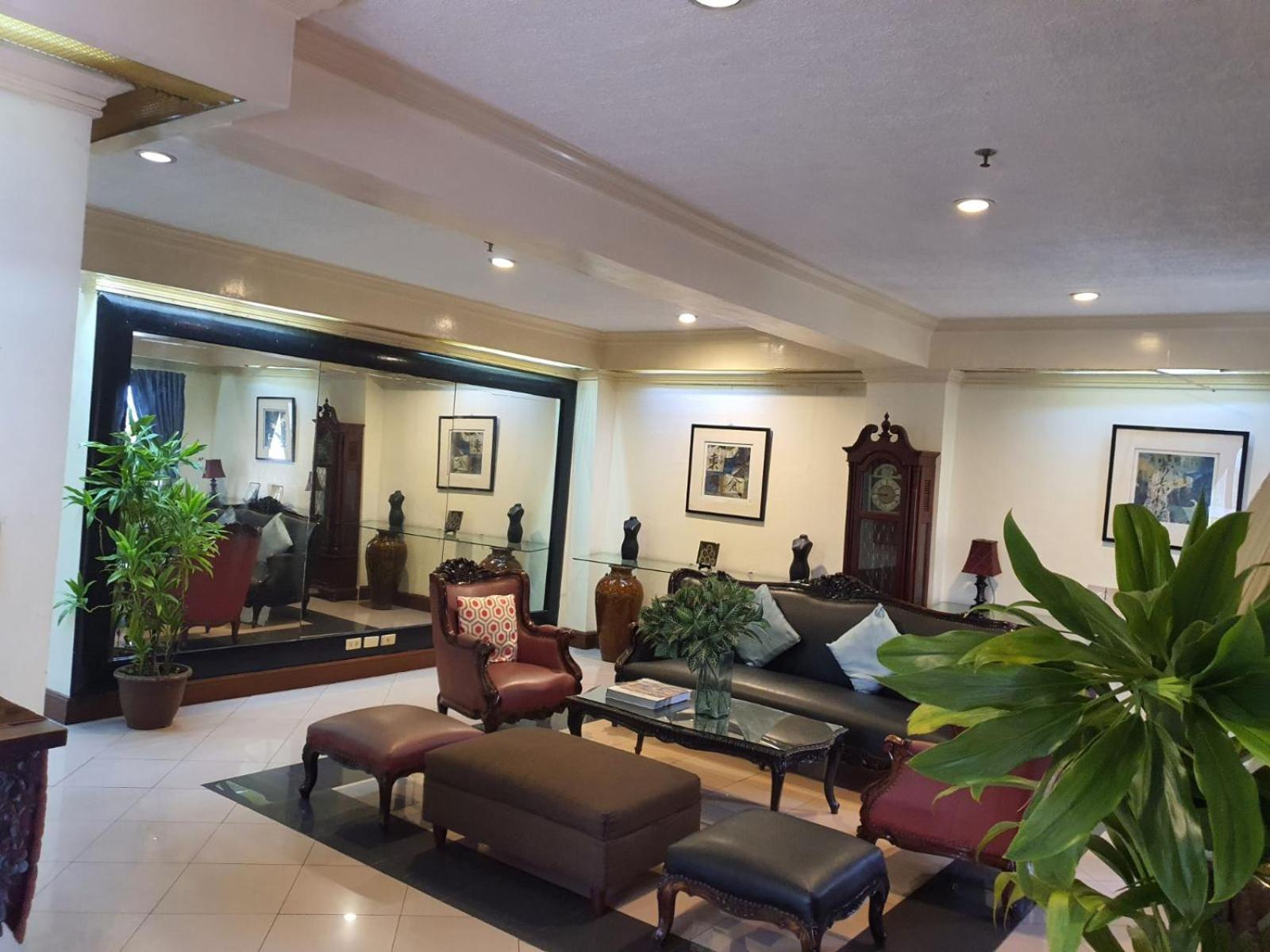 Stone House Quezon * San Juan (Metro Manila)