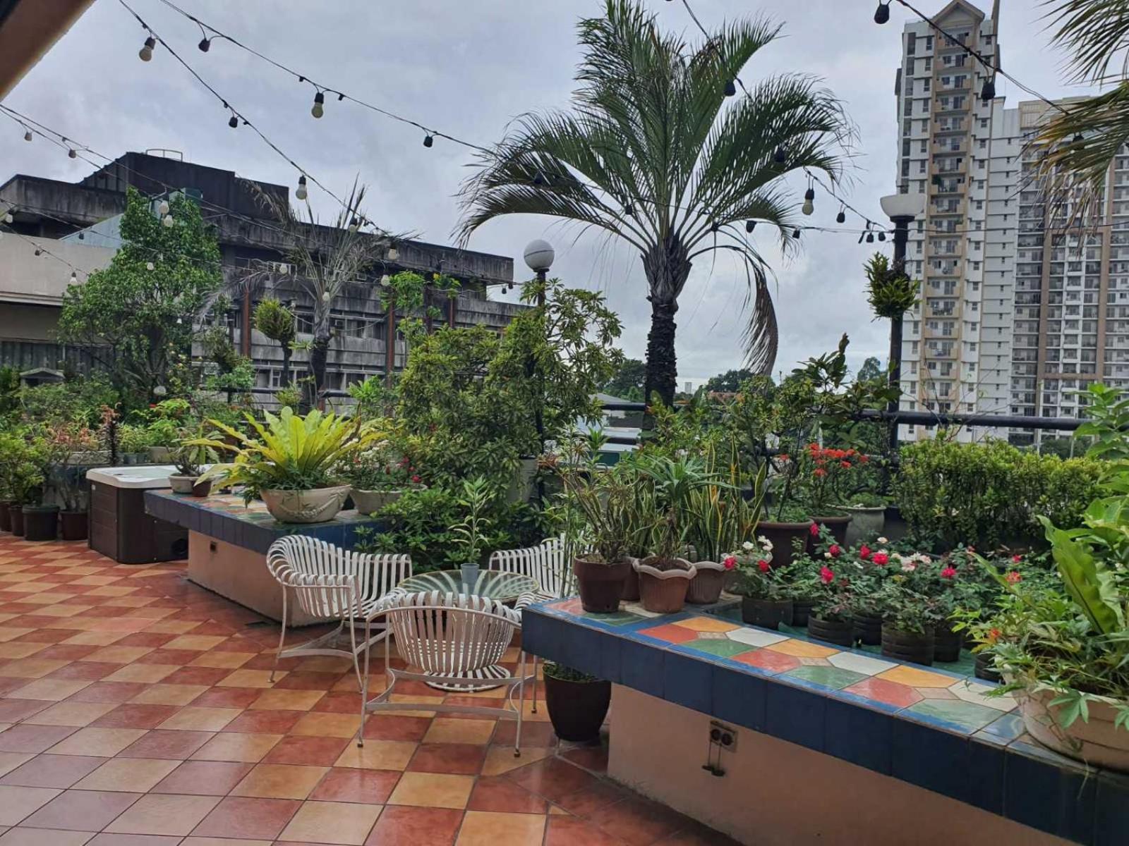 Stone House Quezon San Juan (Metro Manila)